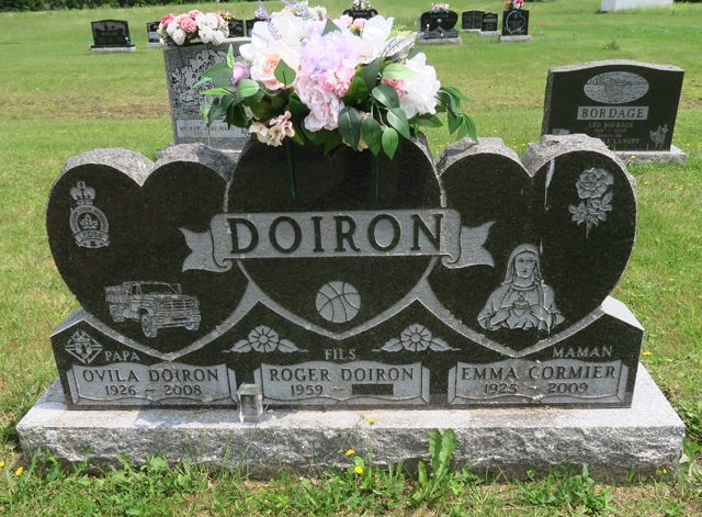 Pierre tombale de Ovila Doiron et Emma Cormier